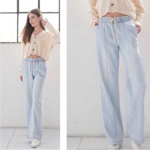 KanCan Alina Ultra High Rise Wide-Leg Light Washed Elastic Waist Jeans sz 5/26